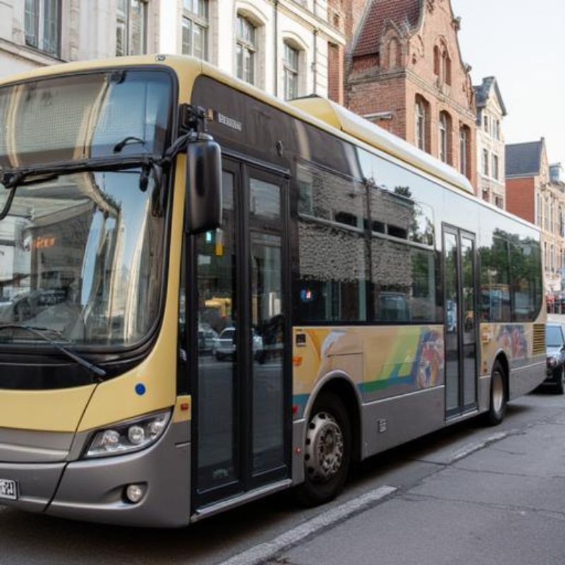 <div class="sponsor-tag" style="font-size:13px; color:#777; font-weight:bold; margin-bottom:6px;">
            Artykuł sponsorowany
        </div>Bus do Holandii – wygodny i tani sposób podróży z Polski